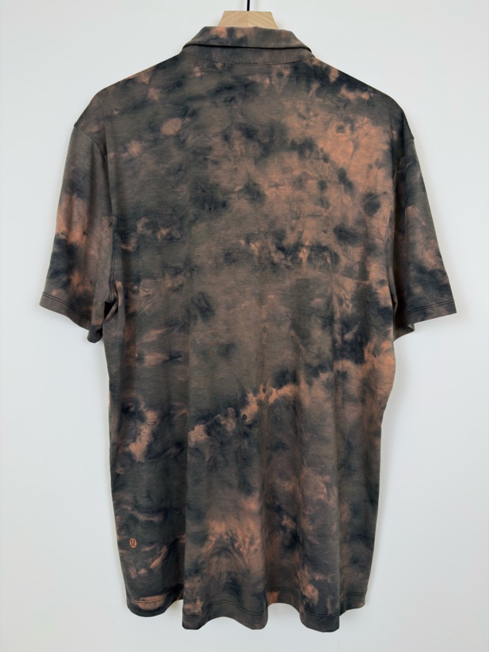 Lululemon Polo Shirt Mens L Tie Dye Brown Black Short Sleeve Performance - Picture 3 of 6